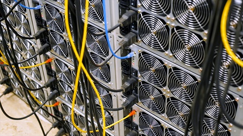 Riot buys BTC miners value $290M from MicroBT