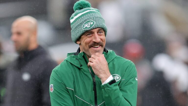 General public Menace Aaron Rodgers in some way voted most inspirational by his Jets teammates