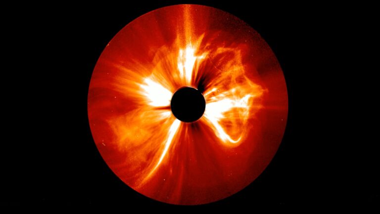 Sun blasts out most powerful flare of current solar cycle, sends massive coronal mass ejection into space (video)